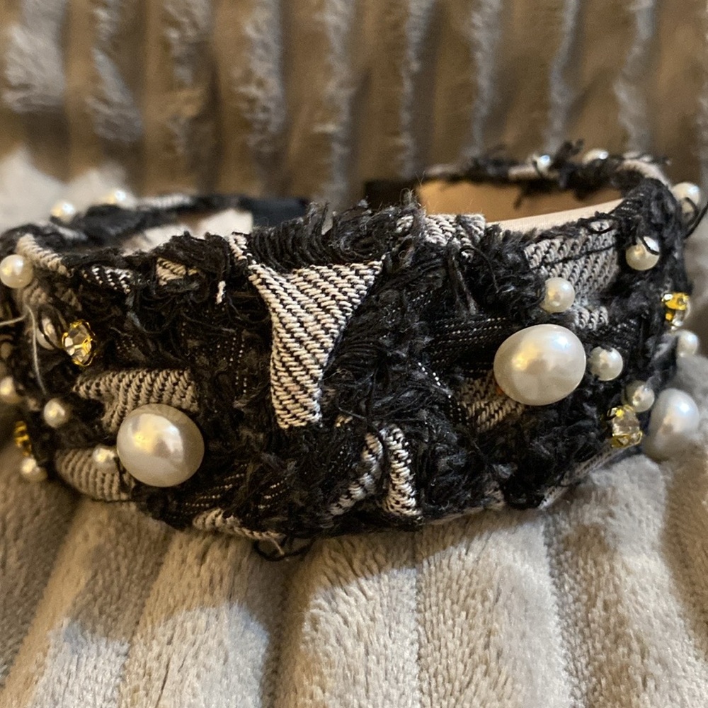 Dark Denim Pearl Head Band (NWT) Never Worn